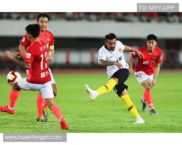 河北华夏幸福与广州恒大激战正酣粤语解说精彩纷呈