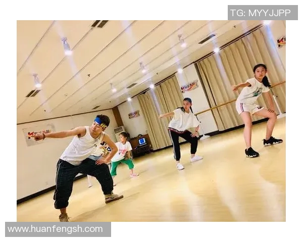 北京街舞队速度对比独家解读揭示不同风格的舞蹈魅力与技巧差异