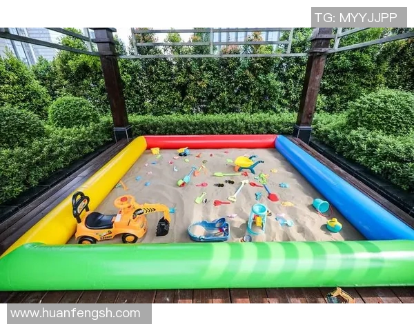 清凉一夏泳池派对畅享美好时光尽情释放欢乐与激情 清凉一夏泳池派对畅享美好时光尽情释放欢乐与激情